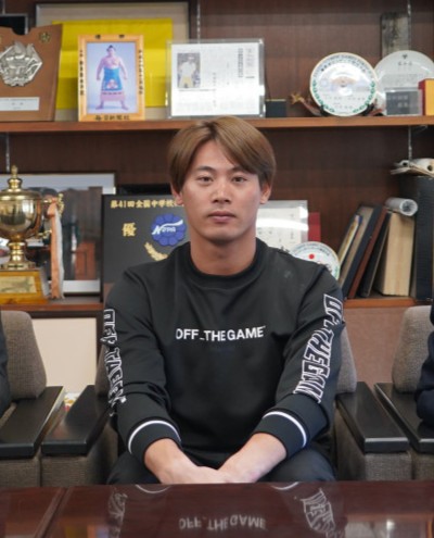 2023年母校訪問・事務局にて