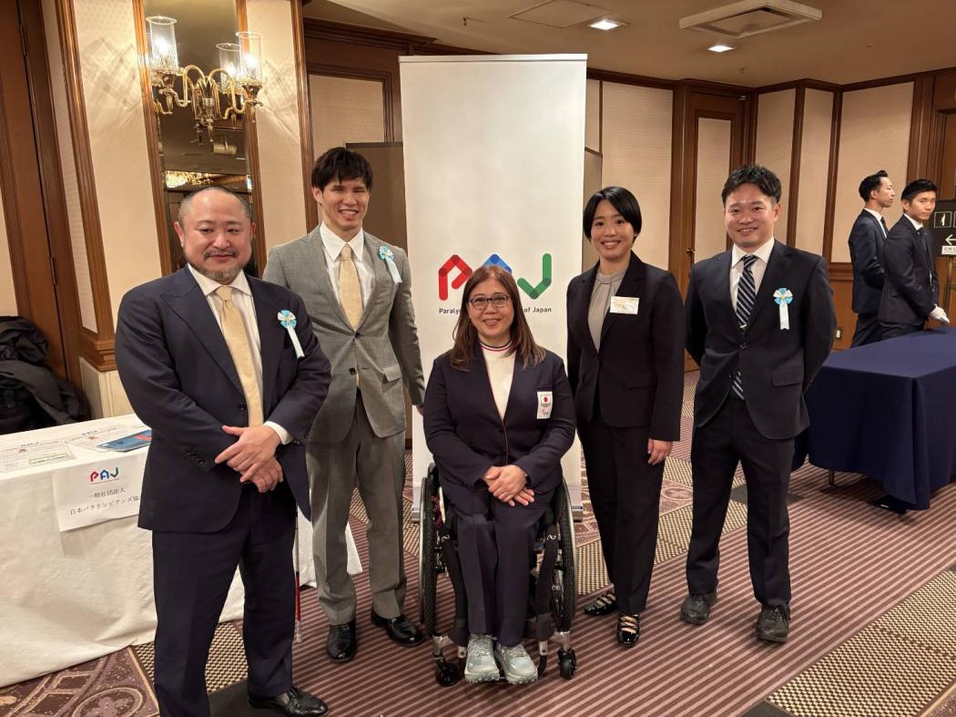 左から）初瀬副会長　木村会長　大日方理事　高桑副会長　岩渕理事